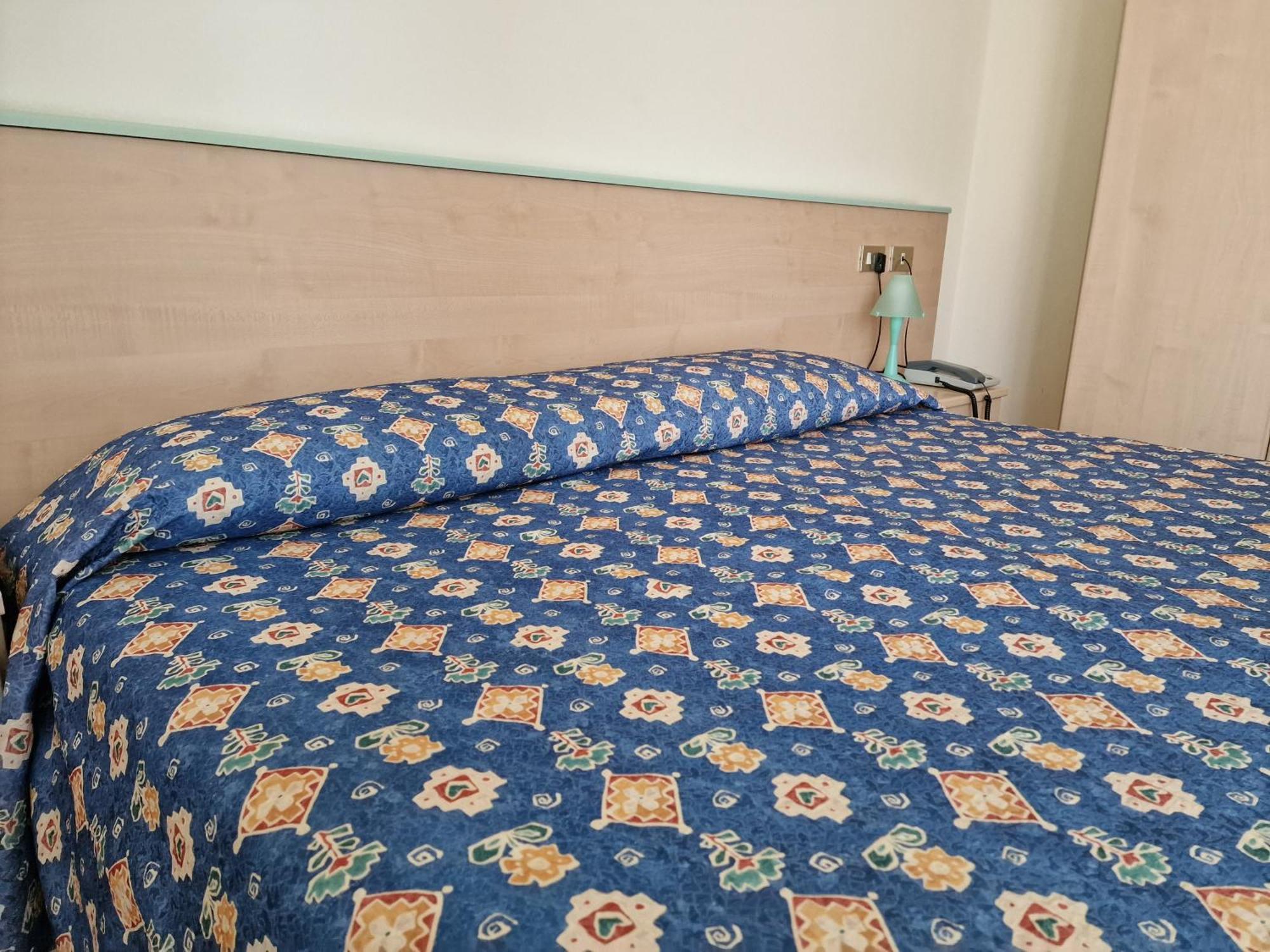 Hotel Di Giovanni Бибионе Номер фото