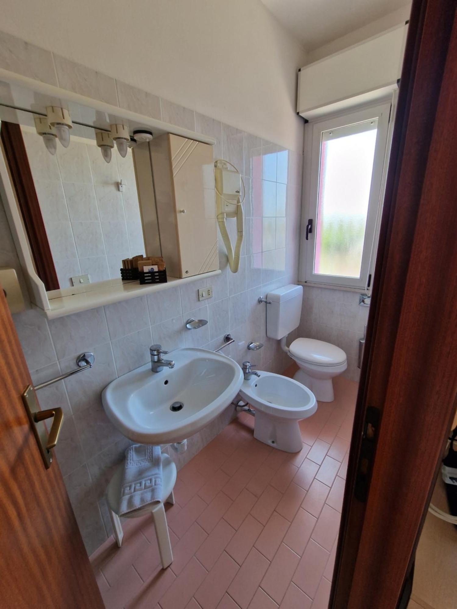 Hotel Di Giovanni Бибионе Экстерьер фото