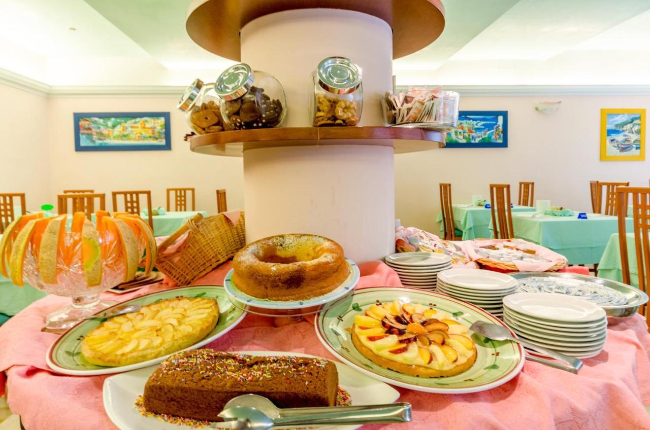 Hotel Di Giovanni Бибионе Экстерьер фото